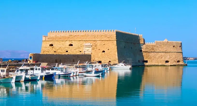 heraklion-paysage-966546154.816x440